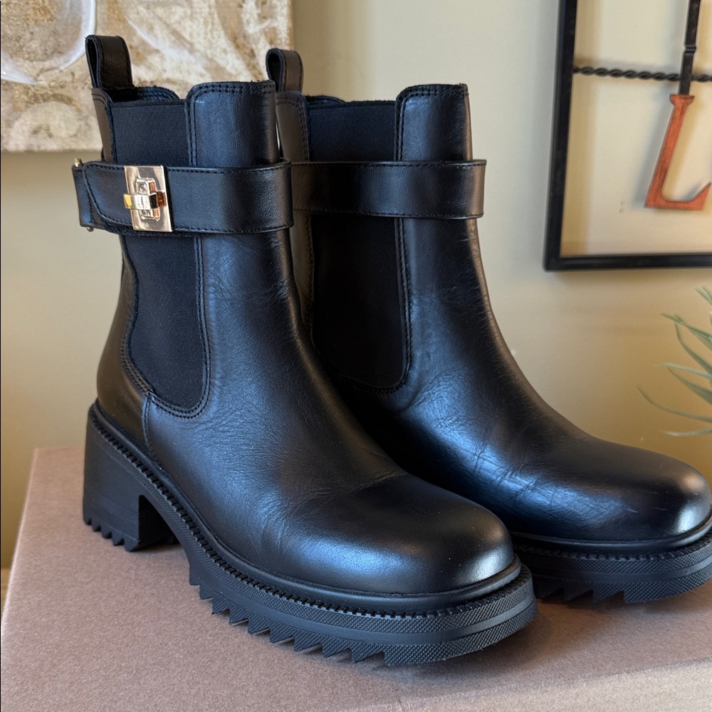 Steve Madden Gates Black Leather Chelsea Boots